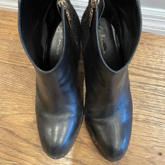 Guilhermina Women’s Black Leather/Wool heeled boots (40EU-9M US) - super chic! - Picture 3 of 7